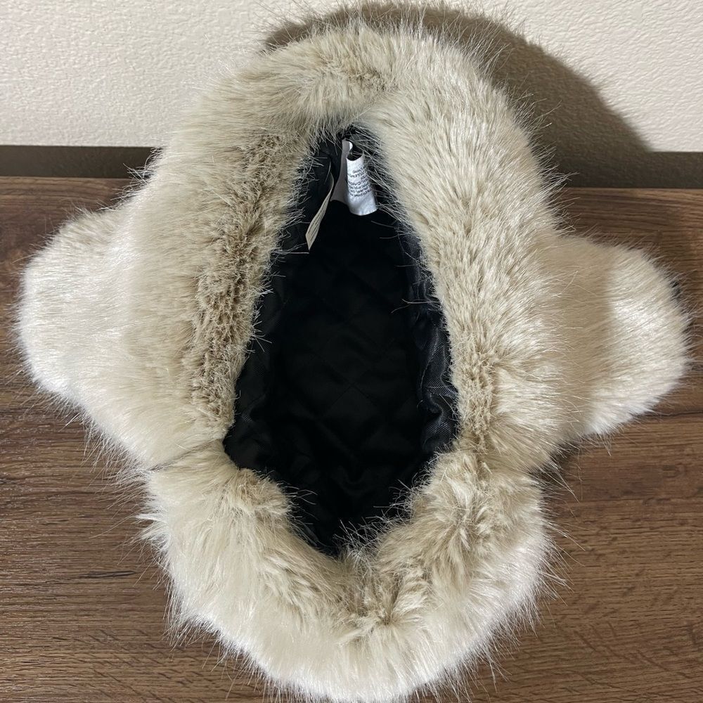 RH Hat - Picture 3 of 8